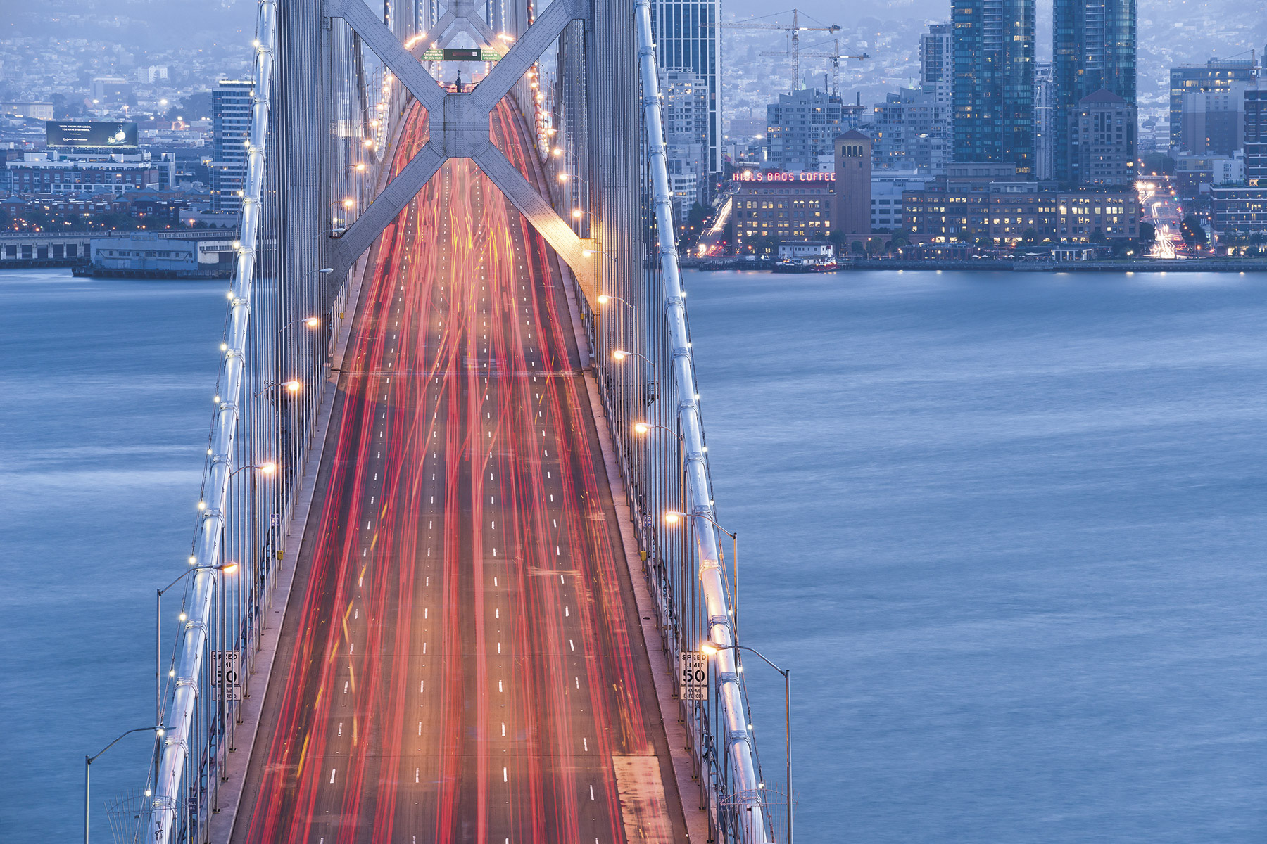 San Francisco Blues - Fototapet med blåt og rødt design